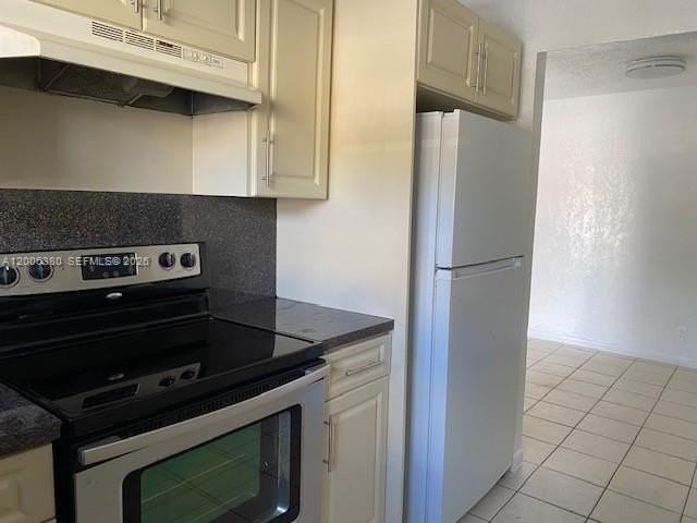 3929 Nw 207th Street Rd - Photo 5 of 18