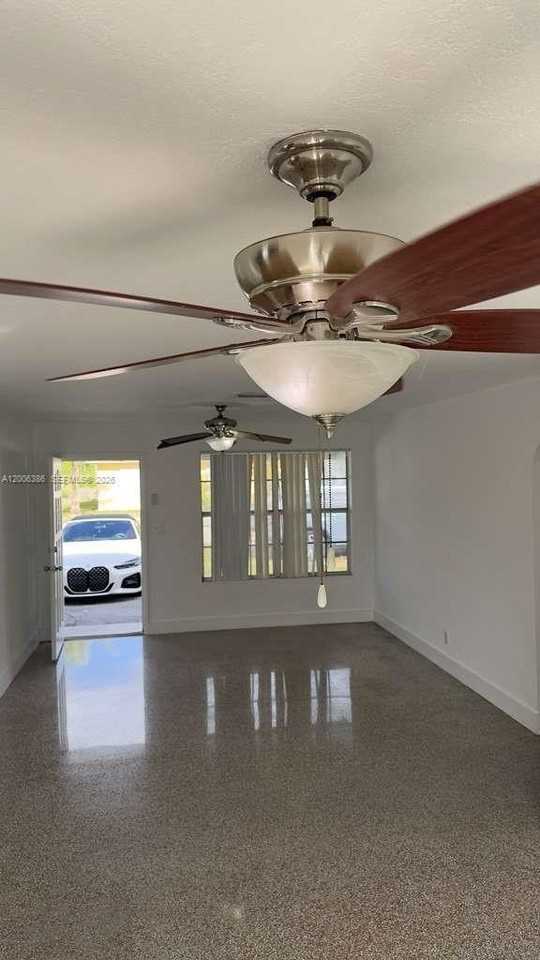 2826 Monroe St - Photo 3 of 9