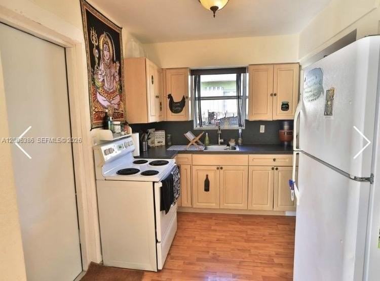 2826 Monroe St - Photo 4 of 9