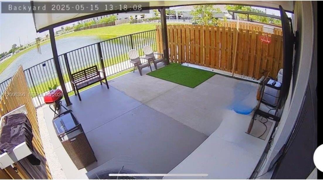 441 Ne 13th St - Photo 2 of 25