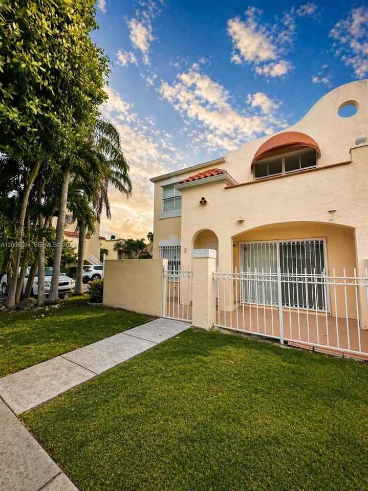 8590 Nw 3rd Ln #102 - Photo 7 of 26