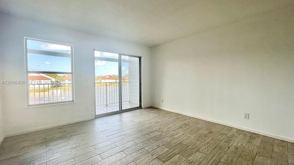 258 Cypress Point Dr #258 - Photo 5 of 18