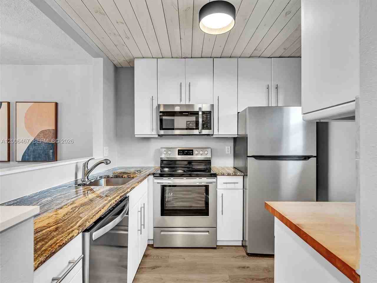 9340 Lagoon Pl #303 - Photo 5 of 50