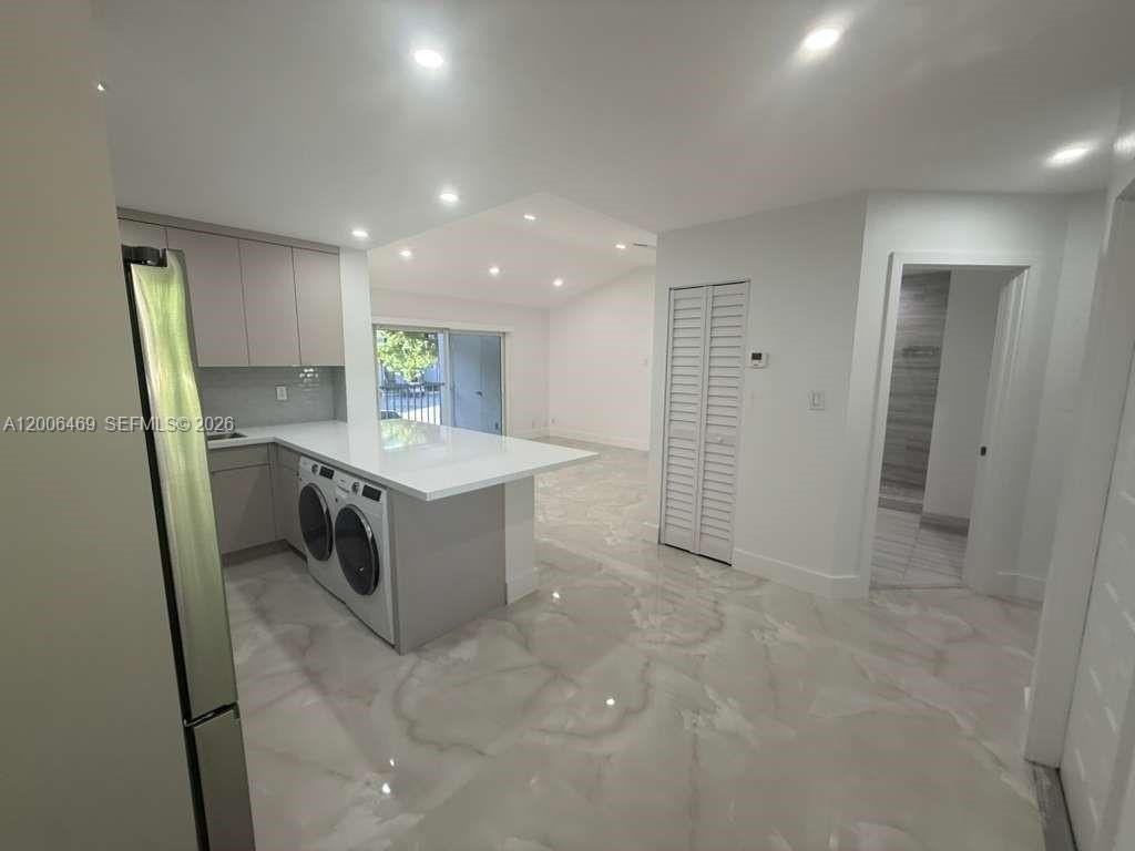 9307 Sw 138th Pl #9307 - Photo 4 of 15