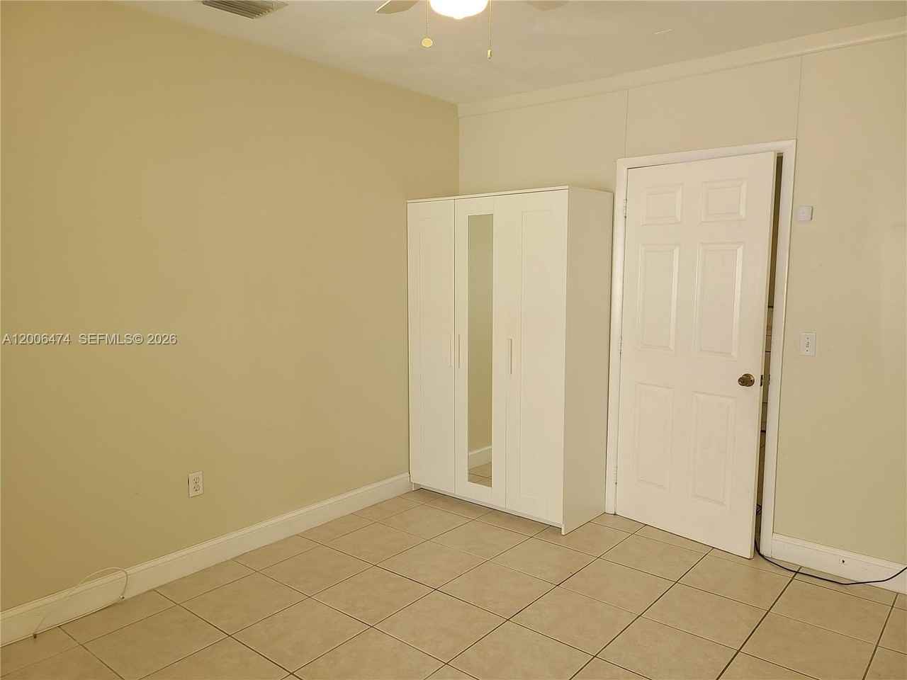 6580 Grant St - Photo 7 of 11