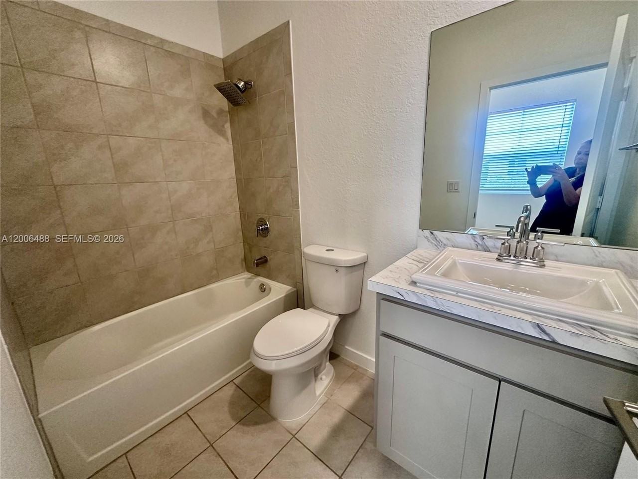 540 Ne 5th Ln - Photo 6 of 16