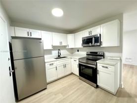 12215 W Dixie Hwy #304 - Photo 1 of 1