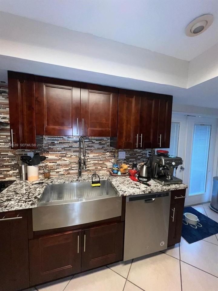 11600 Sw 83rd Ter - Photo 5 of 21