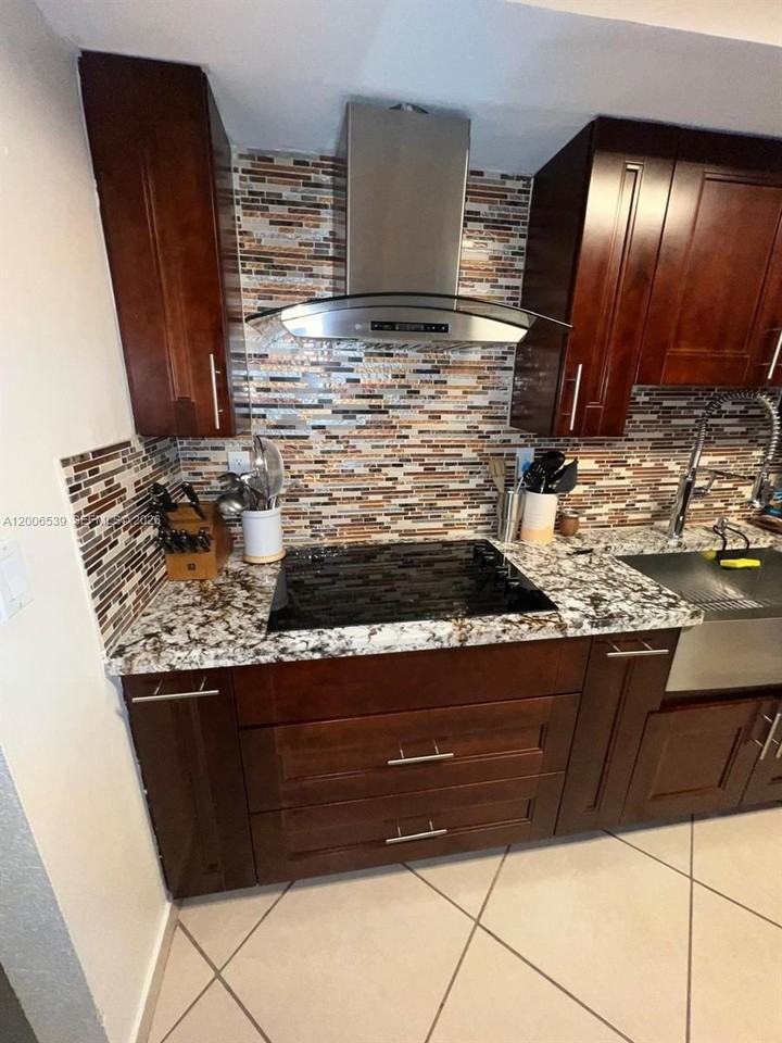 11600 Sw 83rd Ter - Photo 6 of 21