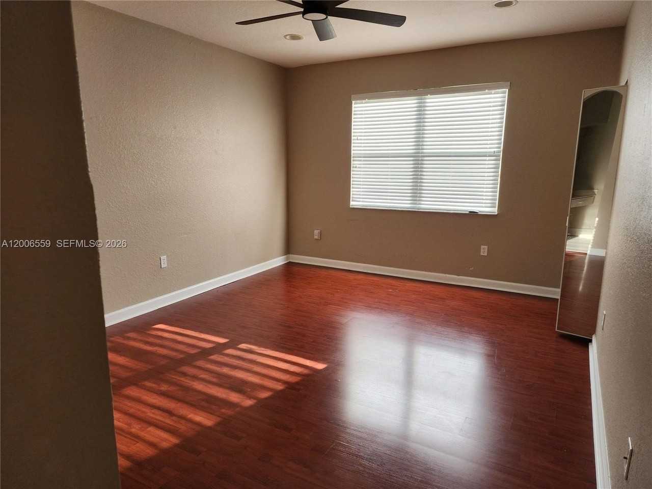 23902 Sw 108th Ave - Photo 7 of 11