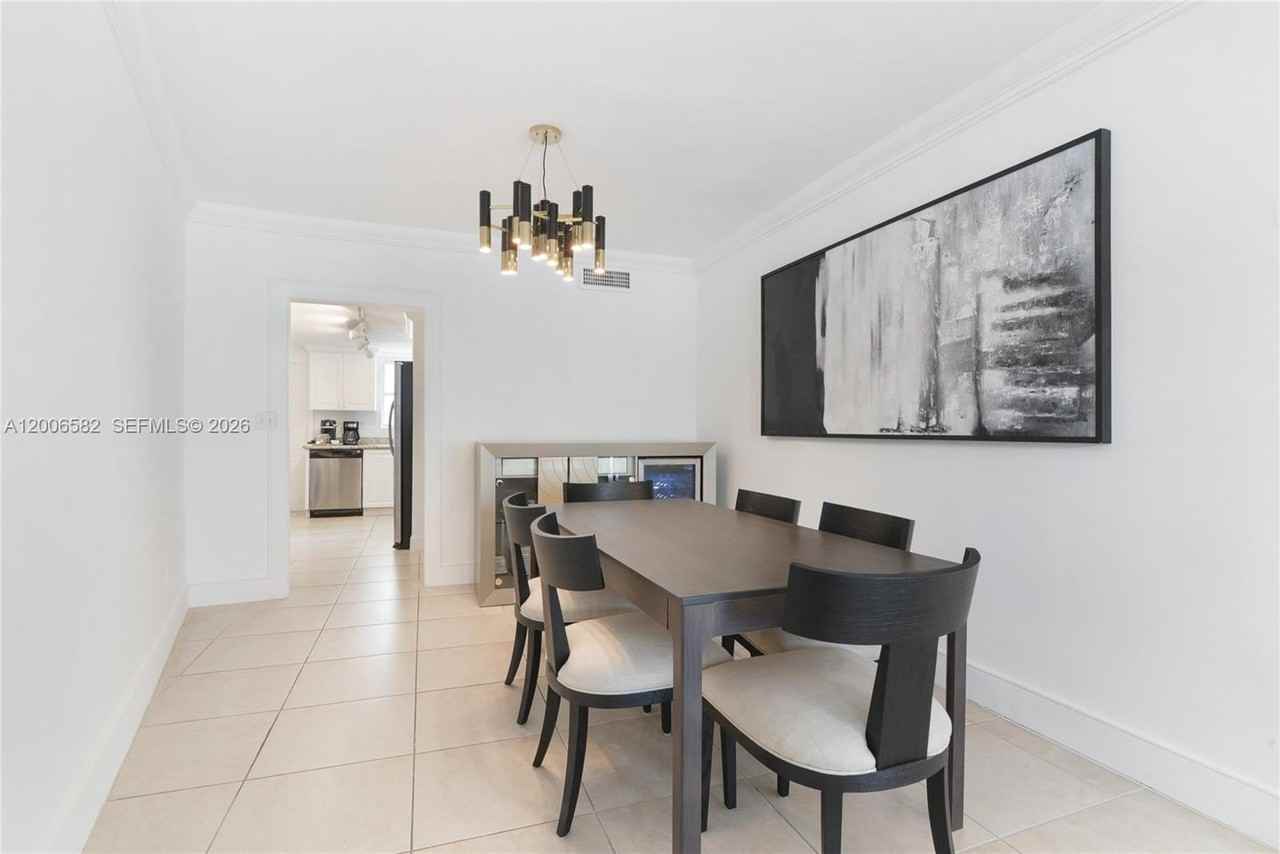 1142 99th St #24 - Photo 4 of 15