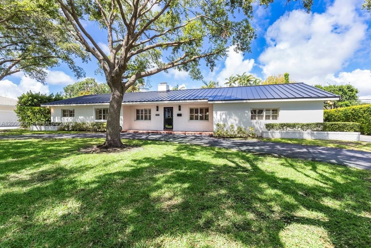 13050 Sw 71st Ave - Photo 2 of 48