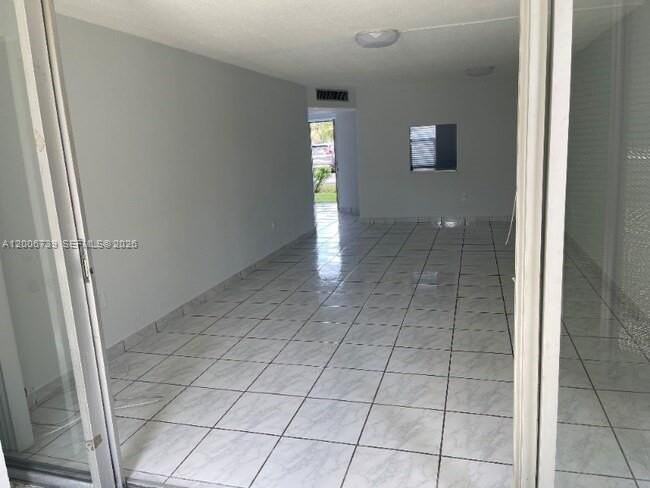 1701 Ne 191st St #A106 - Photo 4 of 9