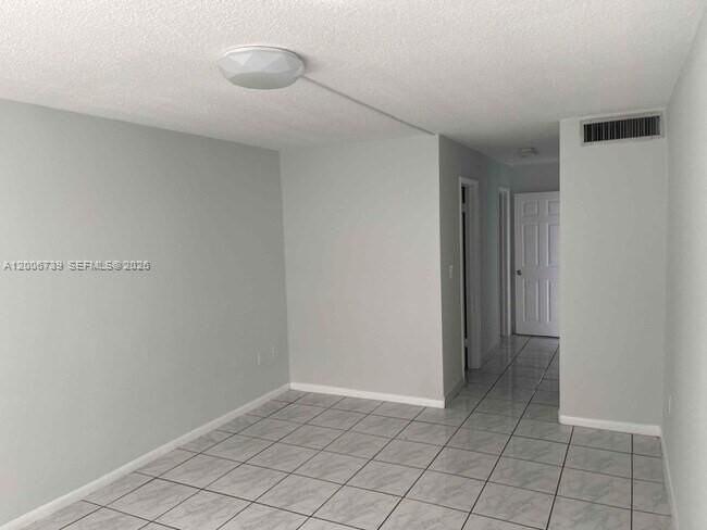 1701 Ne 191st St #A106 - Photo 5 of 9
