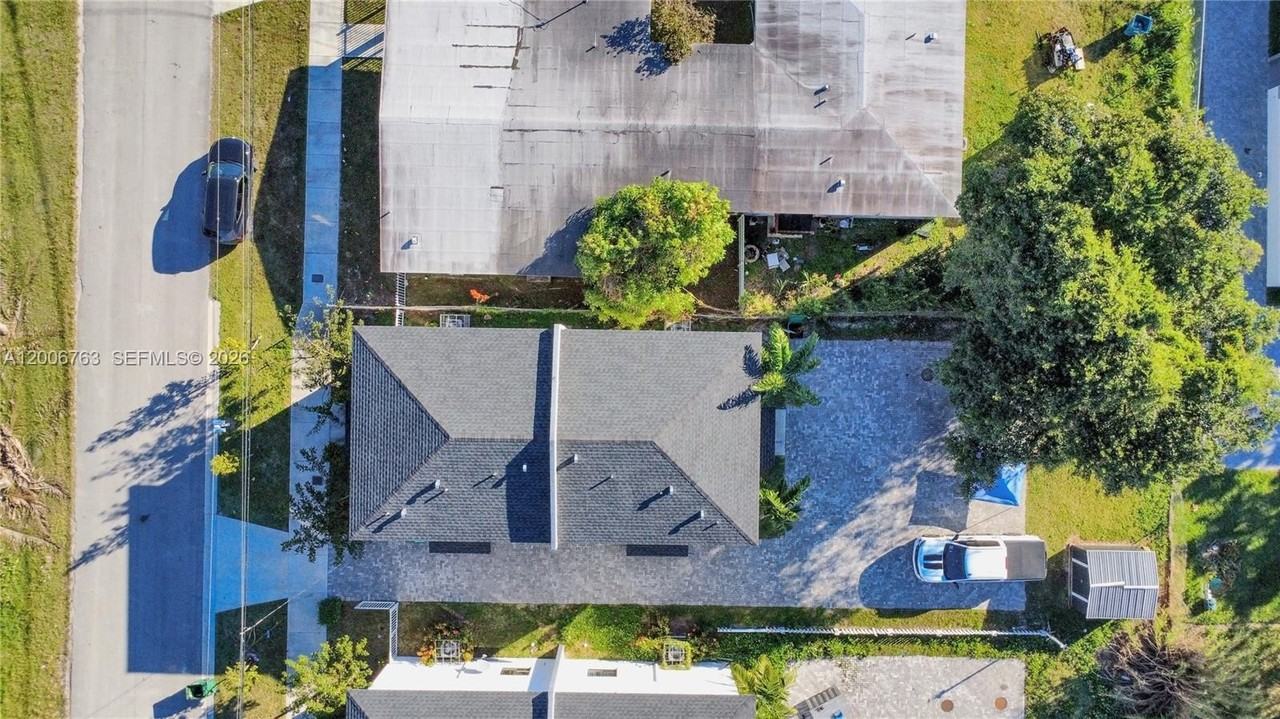 21226 Sw 119th Ave #21226 - Photo 4 of 23