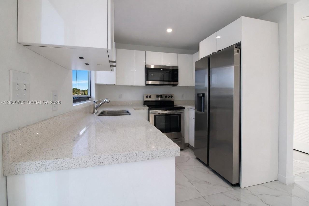 21226 Sw 119th Ave #21226 - Photo 7 of 23
