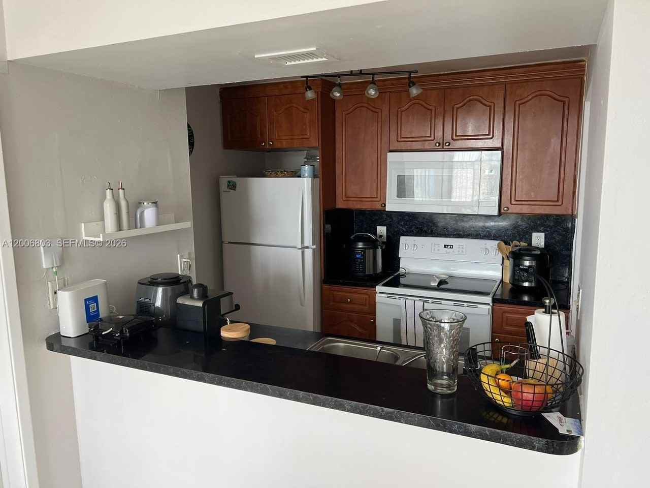 7125 Nw 186th St #B502 - Photo 7 of 12