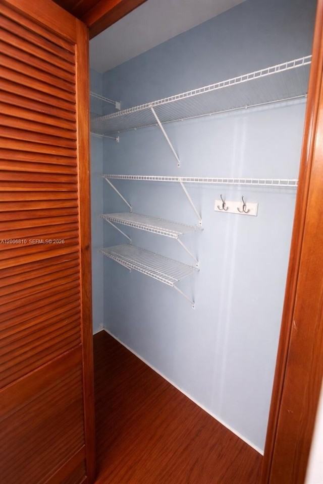 3547 Sw 24th St - Photo 6 of 7