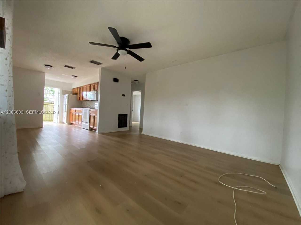 6132 Sw 39th St #R - Photo 5 of 21