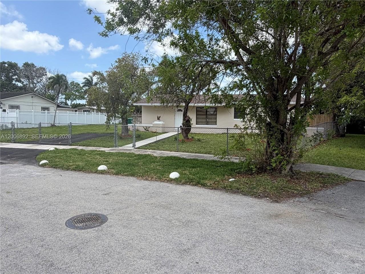 10375 Sw 152nd Ter - Photo 7 of 50