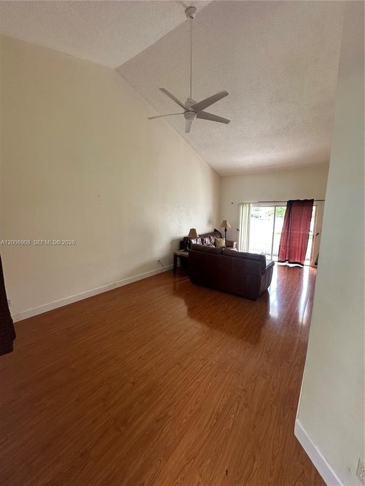 3461 Nw 44th St #206 - Photo 7 of 12