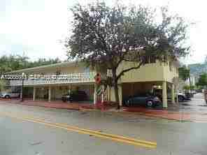 820 3rd St #14 - Photo 3 of 18