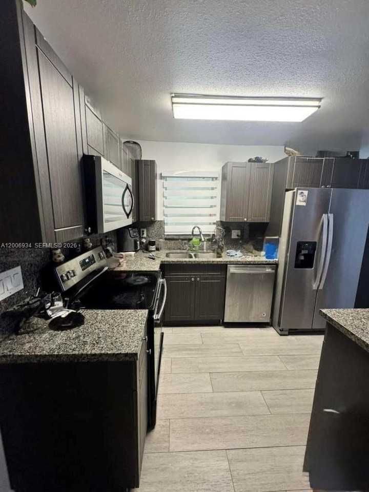 18 Nw 57th St - Photo 5 of 13