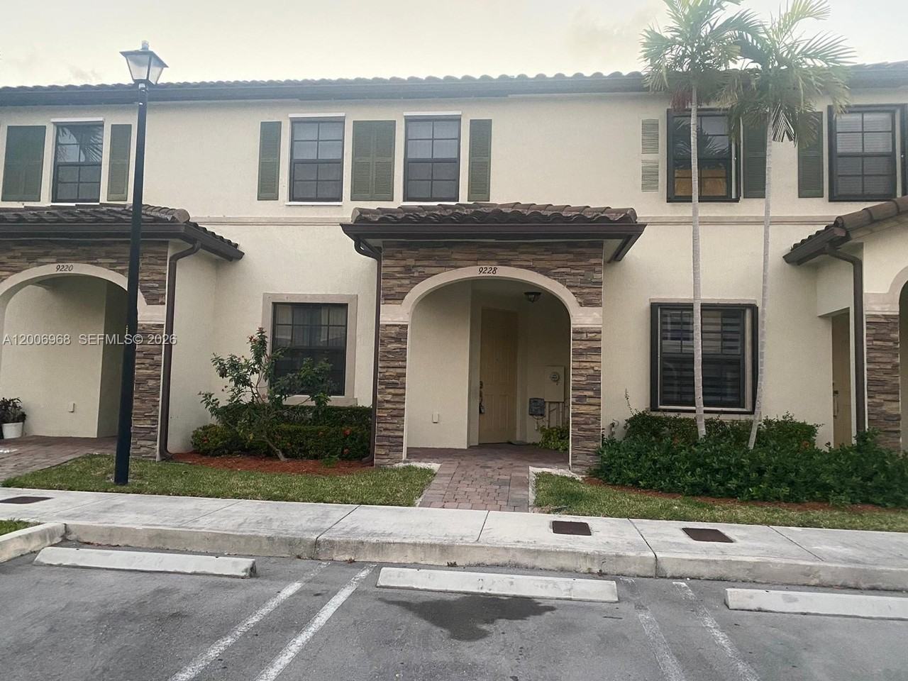 9228 W 33rd Way #9828 - Photo 3 of 38