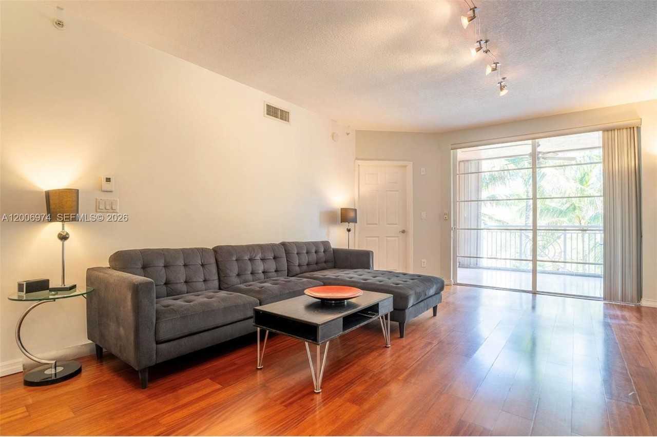 151 Michigan Ave #533 - Photo 6 of 38