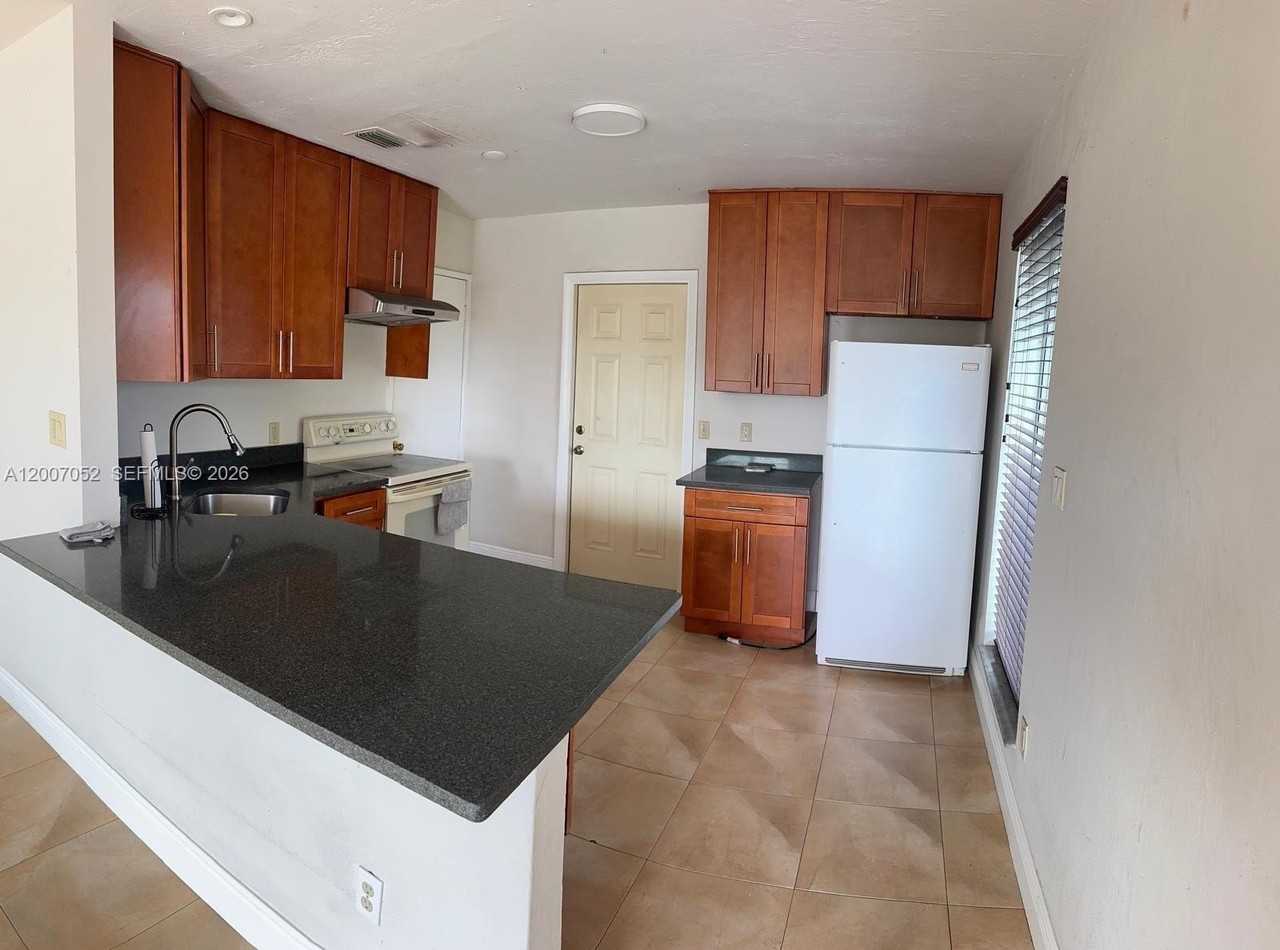 20923 Sw 117th Ave #0 - Photo 2 of 8