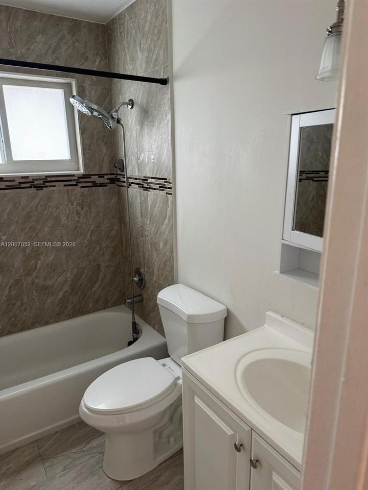 20923 Sw 117th Ave #0 - Photo 5 of 8