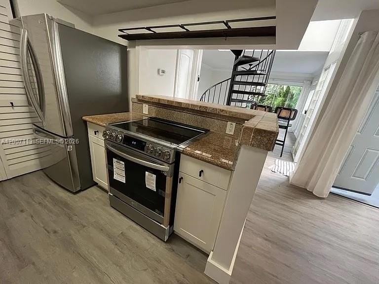 3209 Bird Ave - Photo 3 of 9