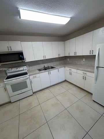 1828 Nw 93rd Ter #A - Photo 7 of 13