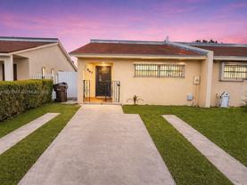 881 W 37th St #881 - Photo 1 of 1