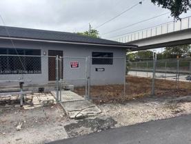 4009 Nw 16th Ave #NA - Photo 1 of 1