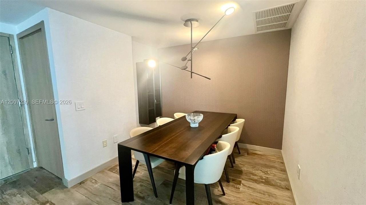 650 Ne 32nd St #1001 - Photo 3 of 30