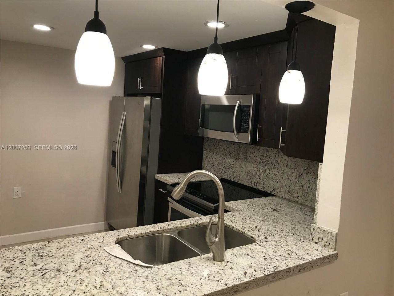 11237 Sw 88th St #211E - Photo 5 of 9