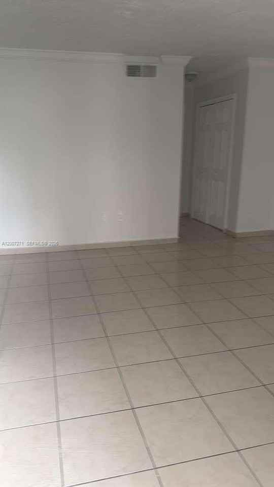 1655 W 44th Pl #451 - Photo 4 of 12