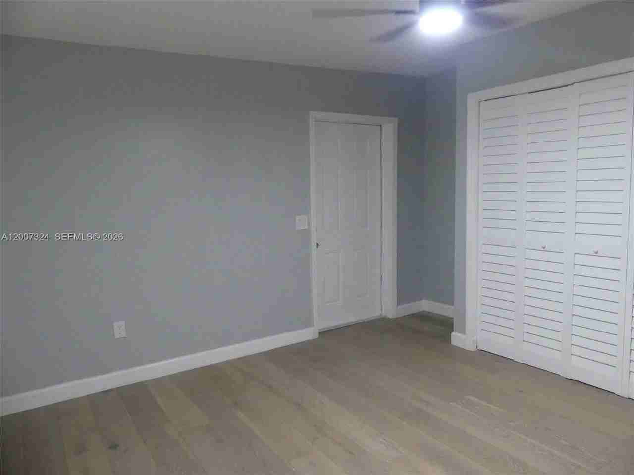 161 Nw 40th St #4 - Photo 6 of 11