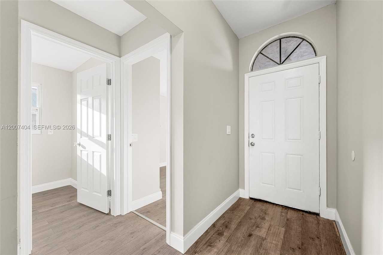 4779 Se Salvatori Rd #4779 - Photo 7 of 36