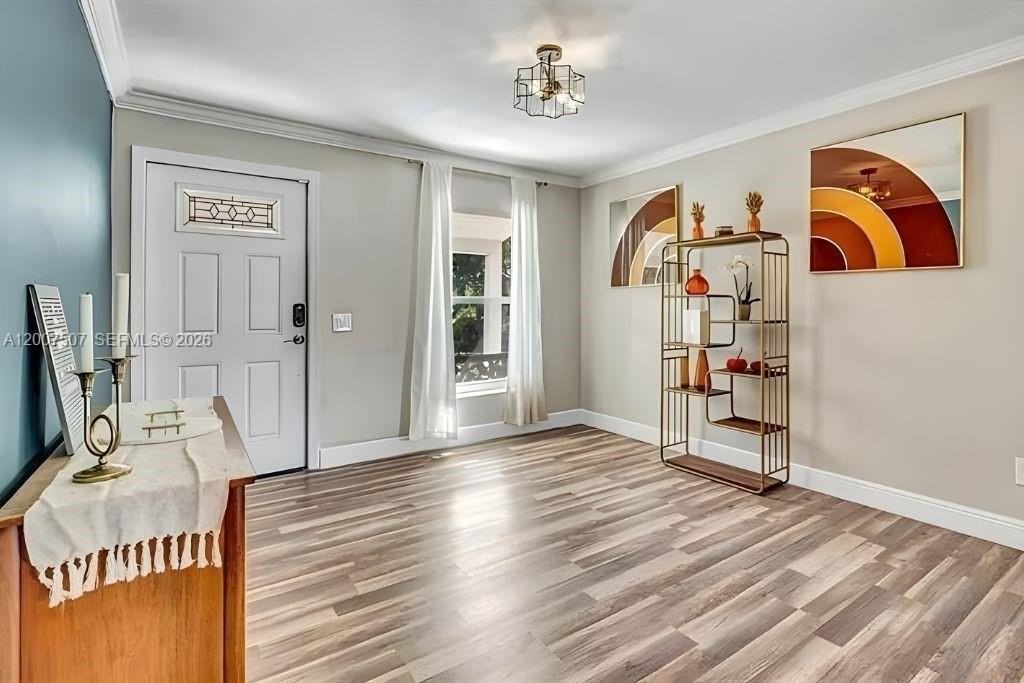 6941 Boston Dr - Photo 4 of 31