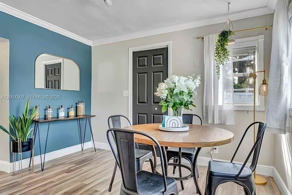 6941 Boston Dr - Photo 5 of 31