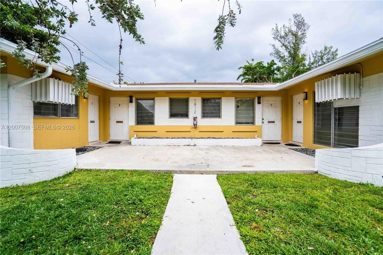 1812 Ne 20th Ave #1 - Photo 2 of 19