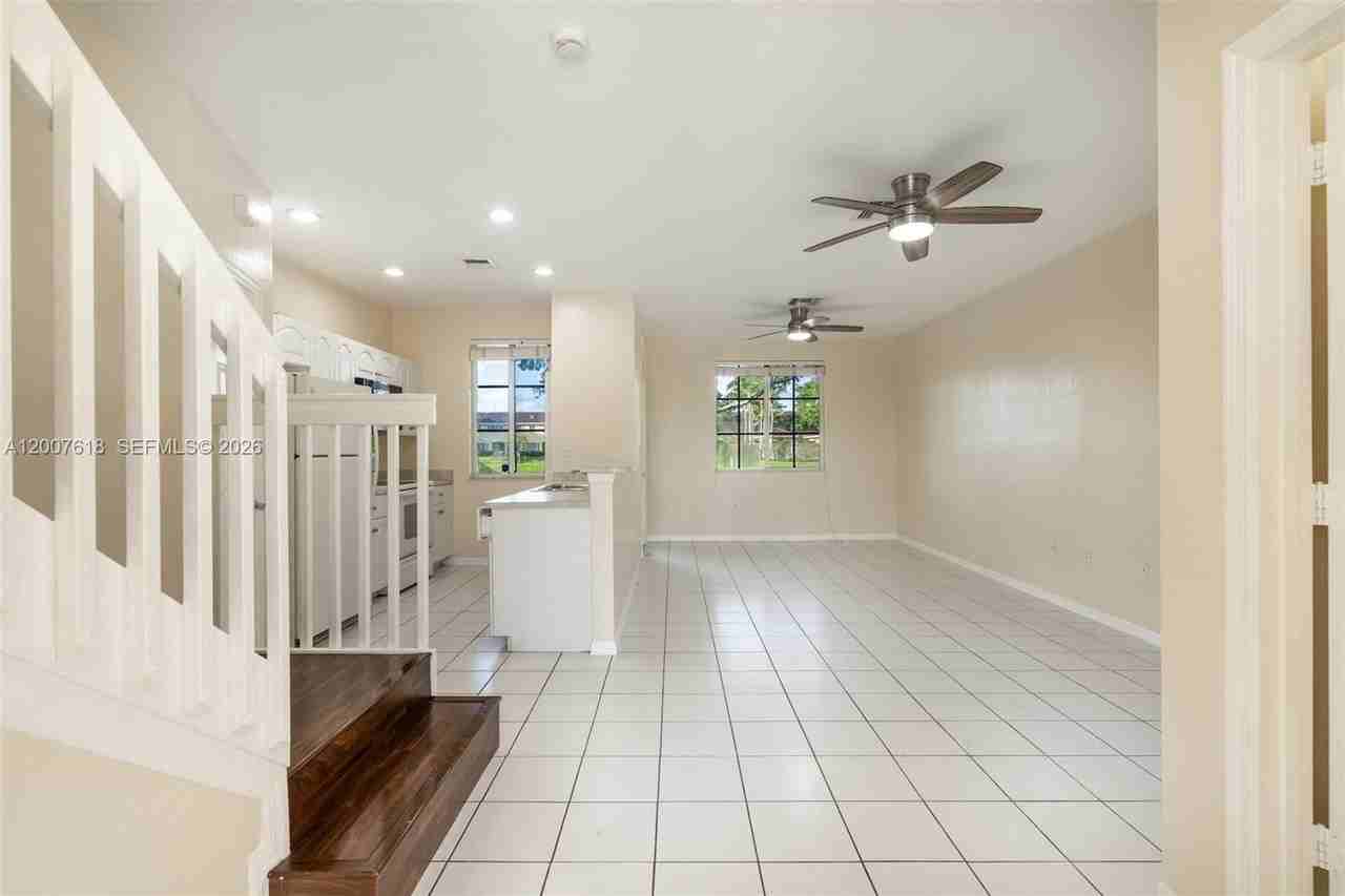 6051 Sw 19th Pl - Photo 2 of 42