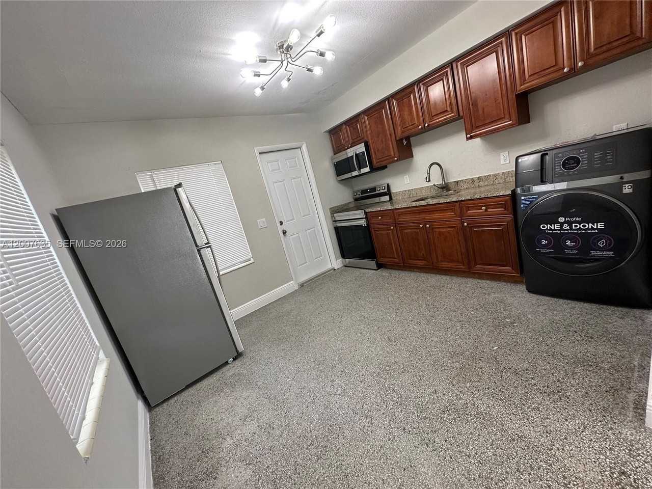 1140 Ne 1st Ave #1140 - Photo 4 of 10