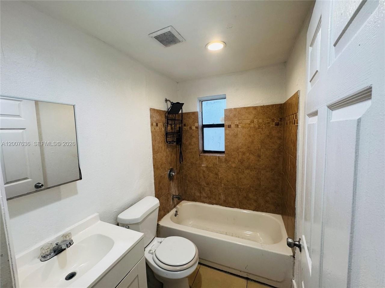 536 Sw 6th Ter #536 - Photo 6 of 8