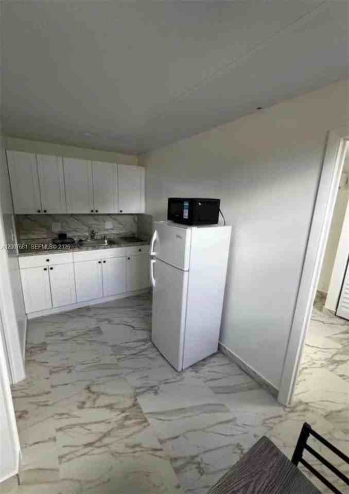 4721 Peters Rd #A - Photo 2 of 5