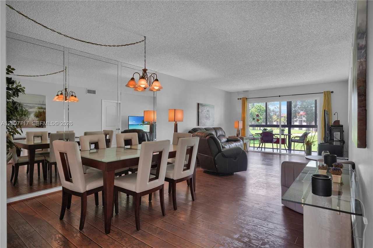 8941 S Hollybrook Blvd #203 - Photo 7 of 24