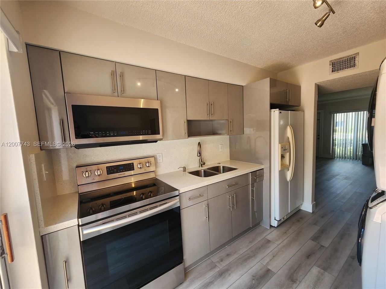 15250 Sw 80th St #4 - Photo 3 of 18