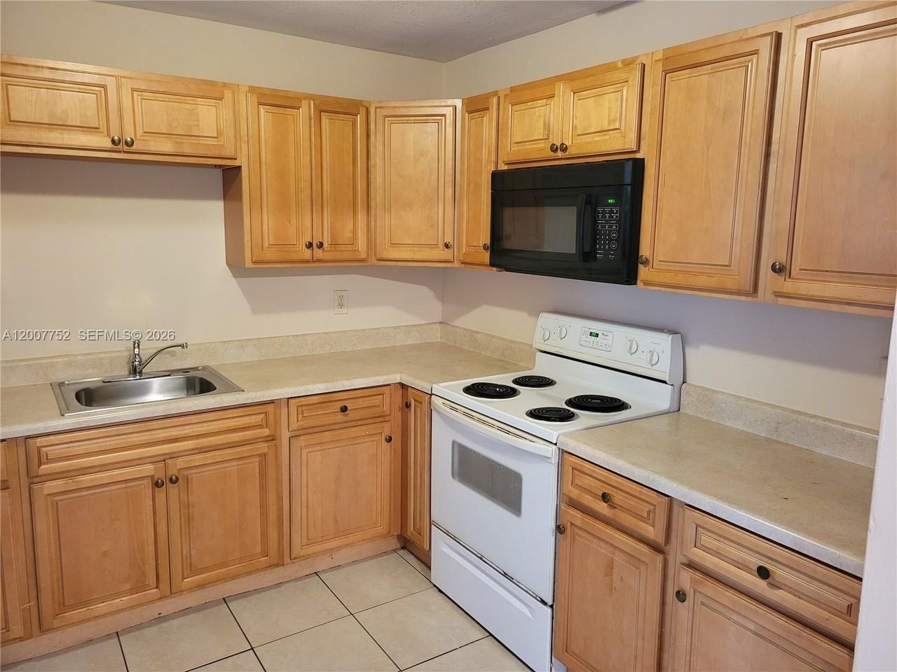 6856 Nw 12th St #0 - Photo 6 of 16